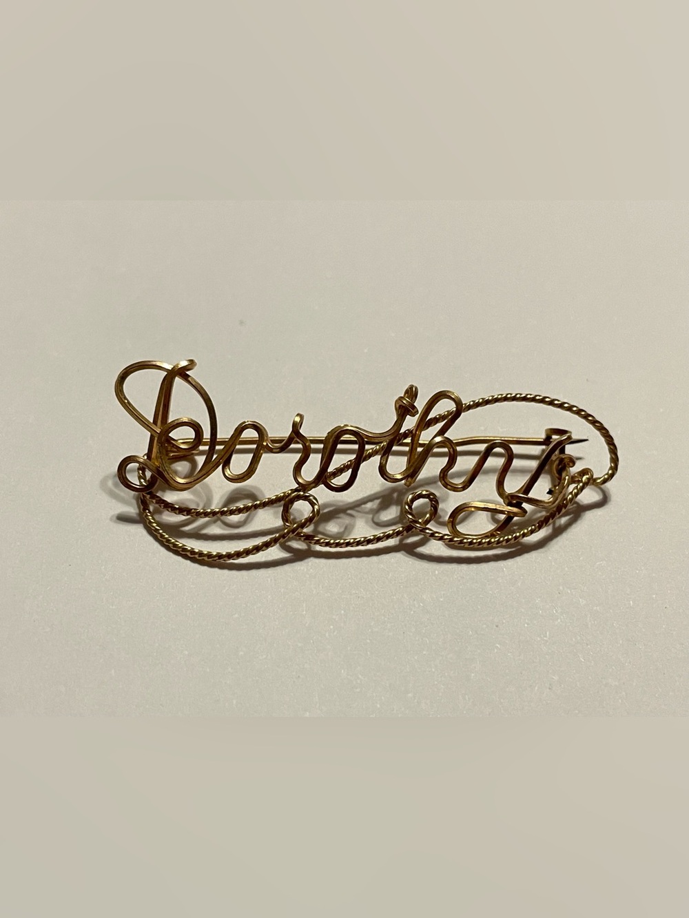 Vintage Gold Filled Hand Twisted Wire Dorothy Name Brooch #8653